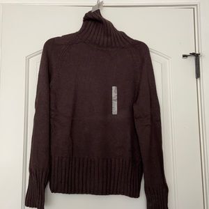 Brand New GAP brown turtleneck.